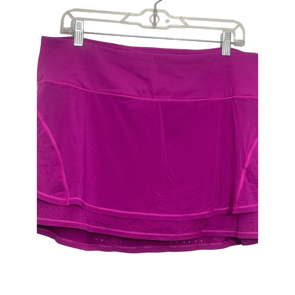 Athleta XL Fuschia Skort Pockets (two small snags)‎ See images - Picture 5 of 10